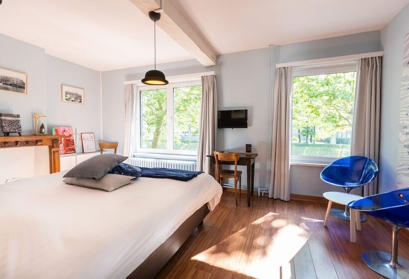 غرفة قياسية, Fred&breakfast