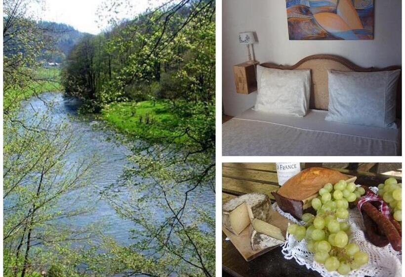 이코노미 룸, Golden Lion