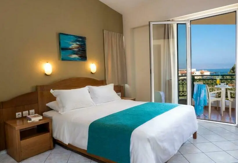 Studio Standard, Alexia Beach