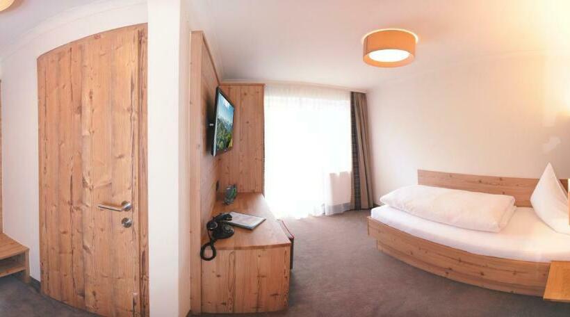 غرفة قياسية فردية مزودة بشُرفة, Birkenhof