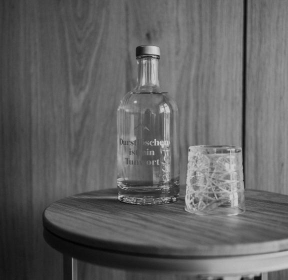 スタンダードシングルルーム, Chesa Monte 4sterne Superior