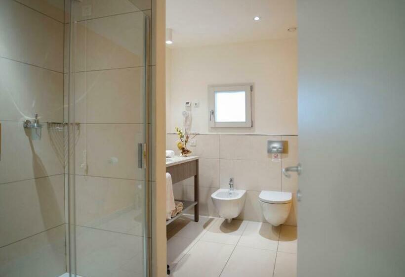 2 Bedroom Apartment Side Sea View, Crvena Luka Resort