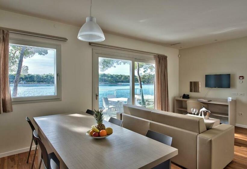 ویلا سوپریور 2 خوابه, Crvena Luka Resort