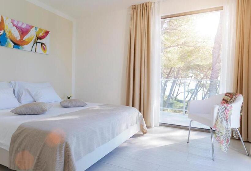 침실 4개 빌라, Crvena Luka Resort