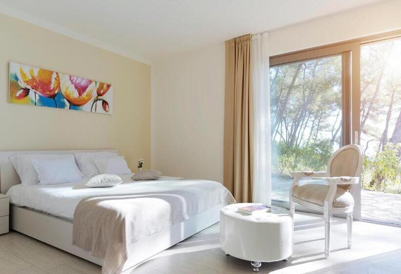 침실 4개 빌라, Crvena Luka Resort