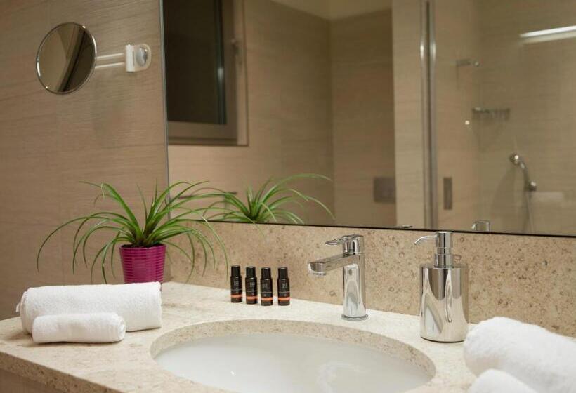 침실 4개 빌라, Crvena Luka Resort