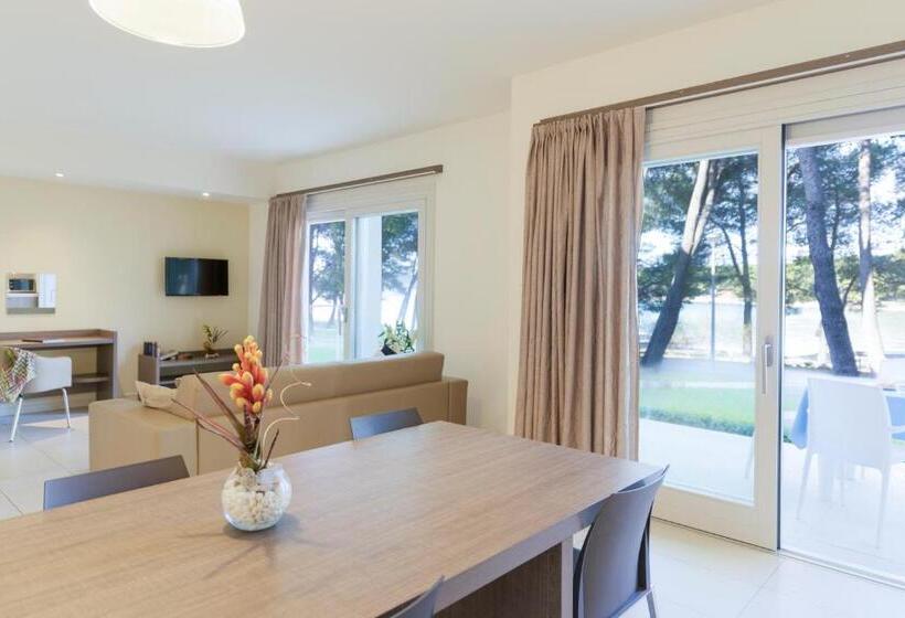 2침실 아파트 정원 전망, Crvena Luka Resort