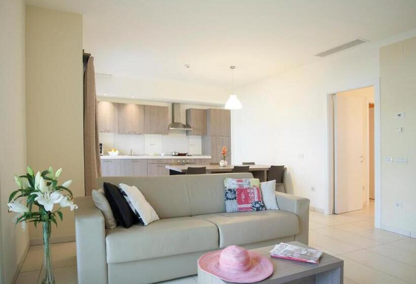 2침실 아파트 정원 전망, Crvena Luka Resort