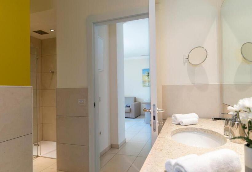 Family flat with garden view, Crvena Luka Resort