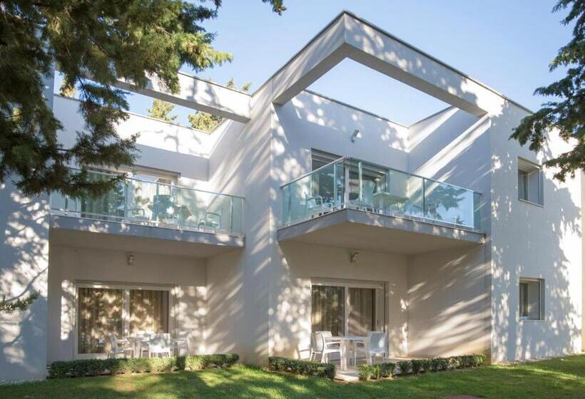 Family flat with garden view, Crvena Luka Resort