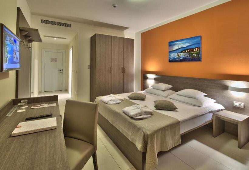 스탠다드 발코니 룸, Crvena Luka Resort