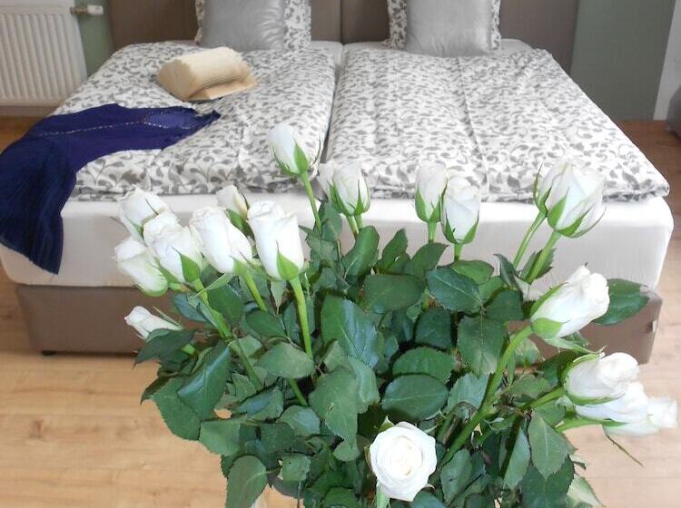 스탠다드 룸, Dan In'n Out