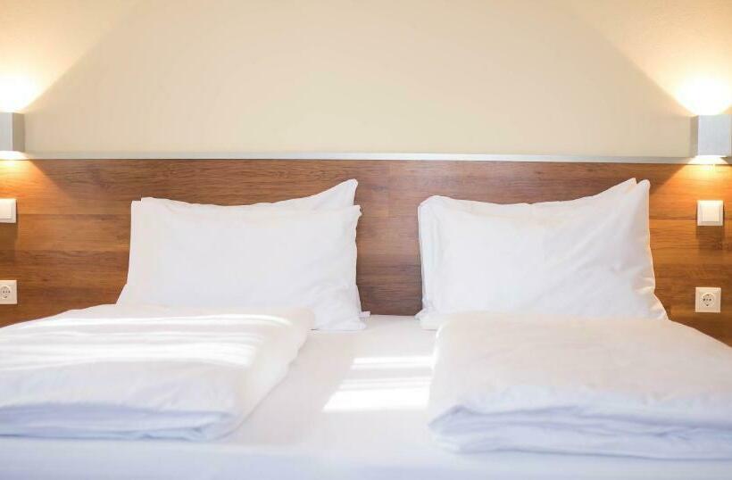 חדר קלאסי, Entenwirt Seeham