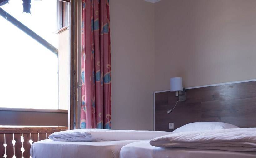 חדר משפחתי, Entenwirt Seeham