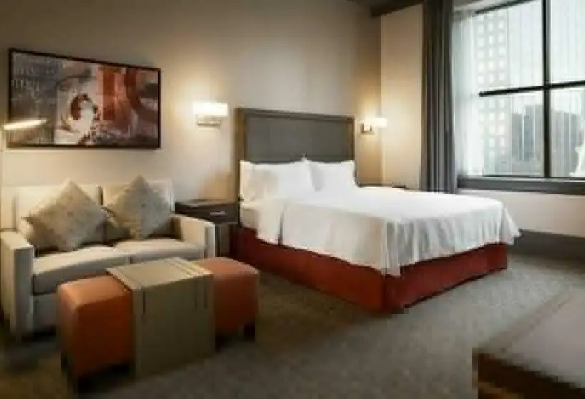 キングサイドベッドのスタンダードワンルーム, Homewood Suites By Hilton Milwaukee Downtown