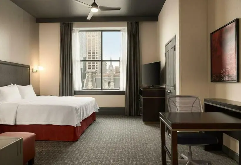 キングサイドベッドのスタンダードワンルーム, Homewood Suites By Hilton Milwaukee Downtown