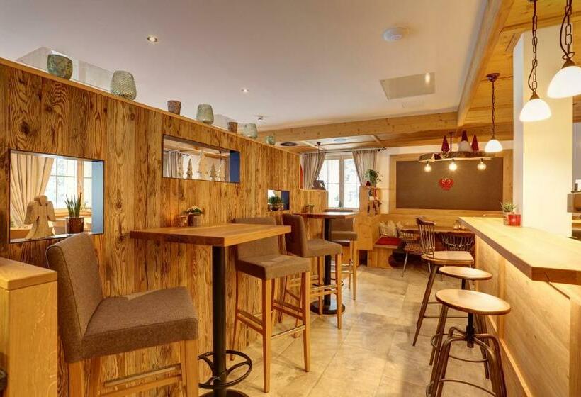 バルコニー付きスタンダードルーム, Kösslerhof