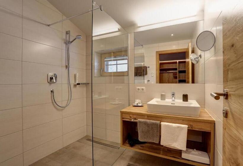 バルコニー付きスタンダードトリプルルーム, Kösslerhof