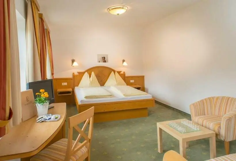 Comfort-huone, Landhotel Hubengut Bed And Breakfast