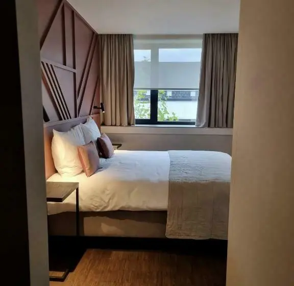 スタンダードルーム, Porta Cite