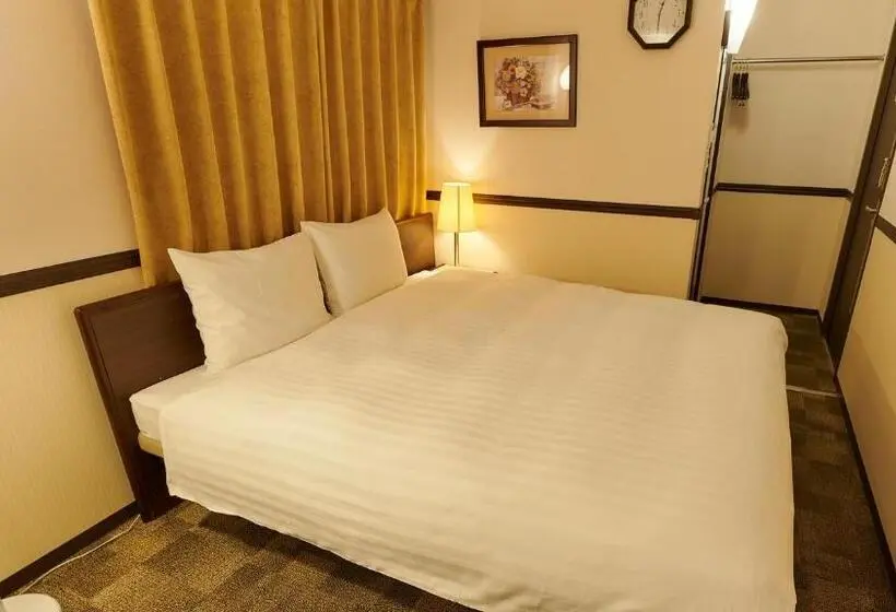 キングサイズベッドのスタンダードルーム, Toyoko Inn Shin-osaka-eki Higashi-guchi