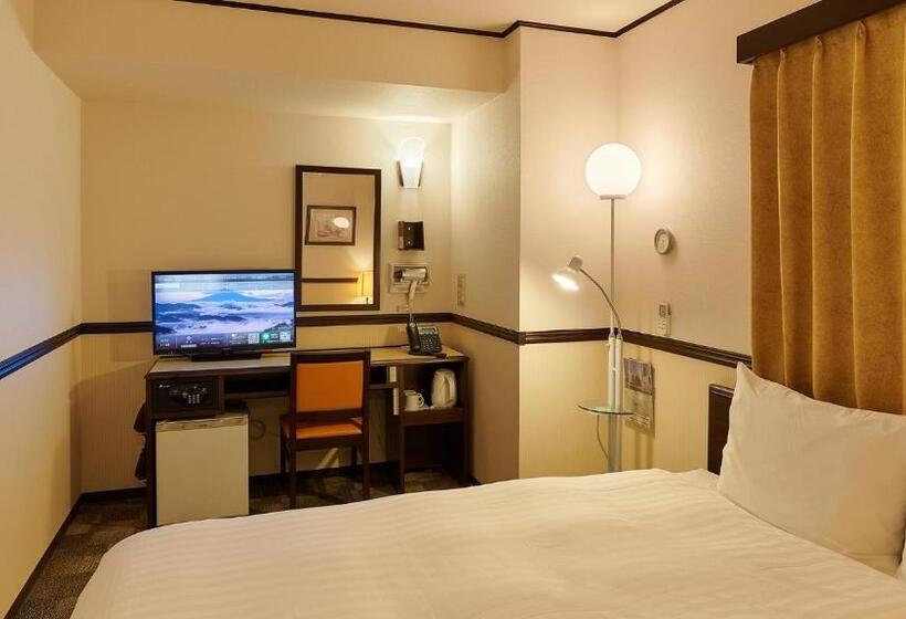 キングサイズベッドのスタンダードルーム, Toyoko Inn Shin-osaka-eki Higashi-guchi