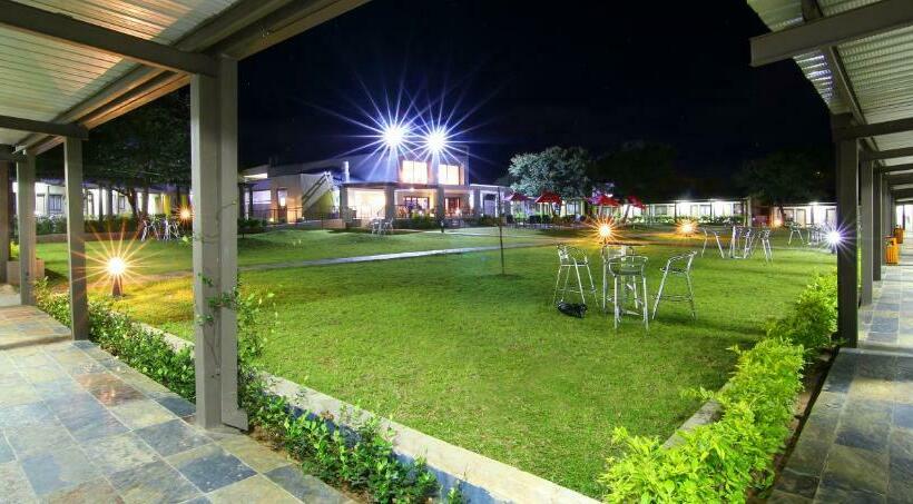 سوییت اجرایی, Travelodge Kasane
