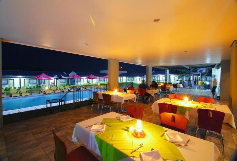 سوییت اجرایی, Travelodge Kasane