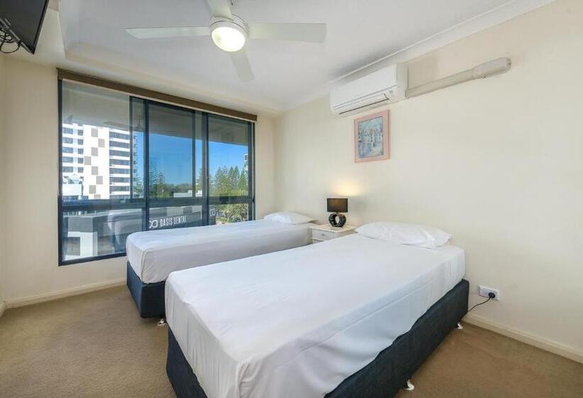 דירת שלושה חדרים, Victoria Square Apartments