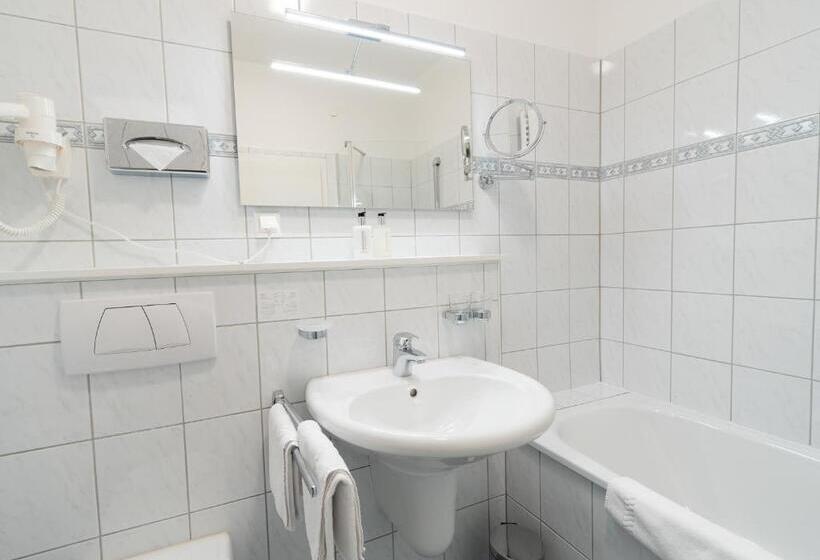 غرفة قياسية, Inselhotel Faakersee