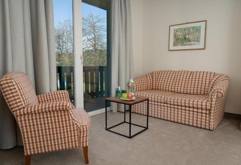 جناح جونيور مزوَّد بشرفة, Inselhotel Faakersee