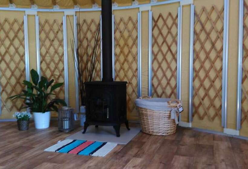 Deluxe Tent, Loughcrew Megalithic Centre   Hostel