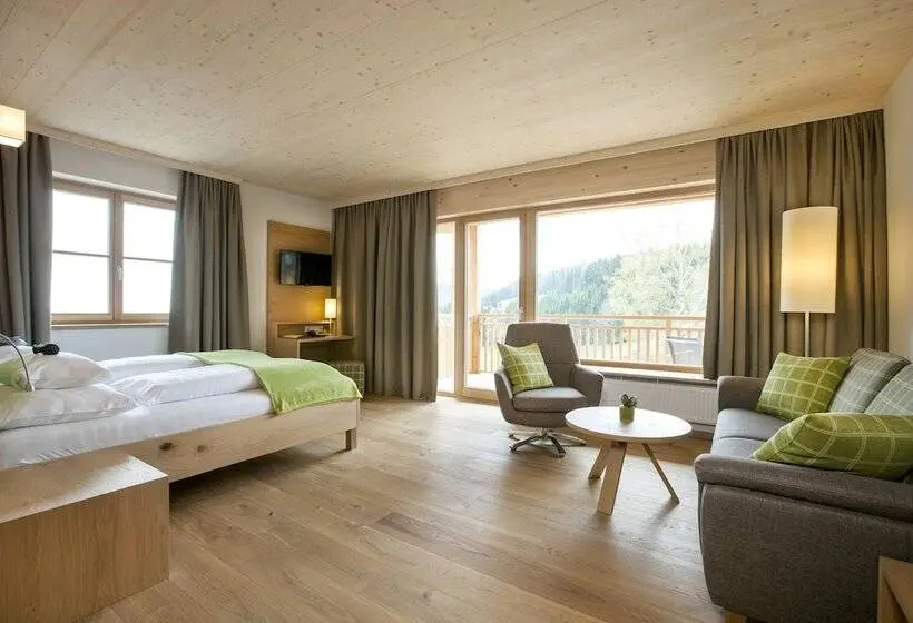 Deluxe-huone Parveke, Naturhotel Bauernhofer