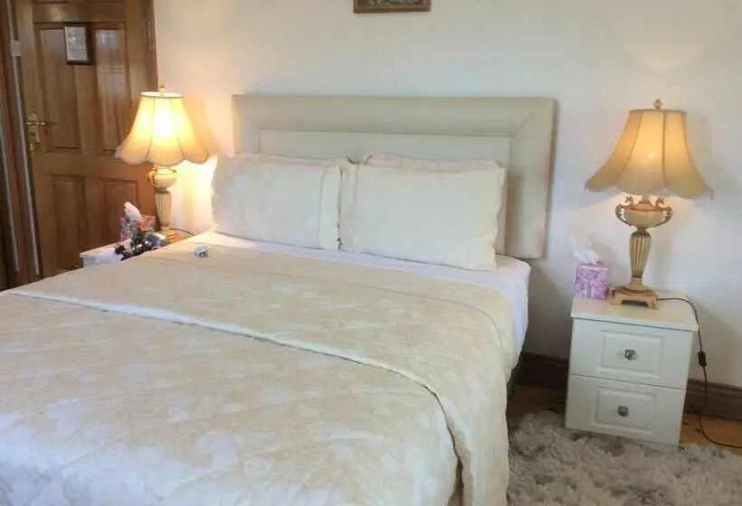 デラックスルーム, Rosdarrig House