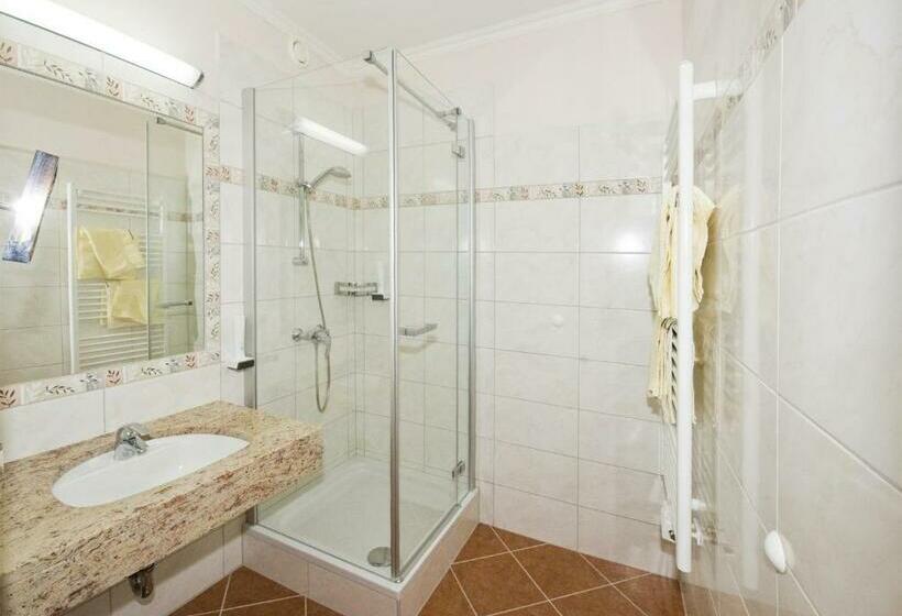 4인용 스탠다드 룸, Ski In Ski Out Hotel Unterellmau