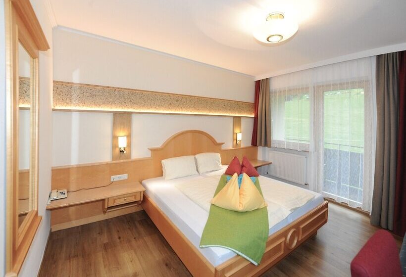 标准三人间, Ski In Ski Out Hotel Unterellmau