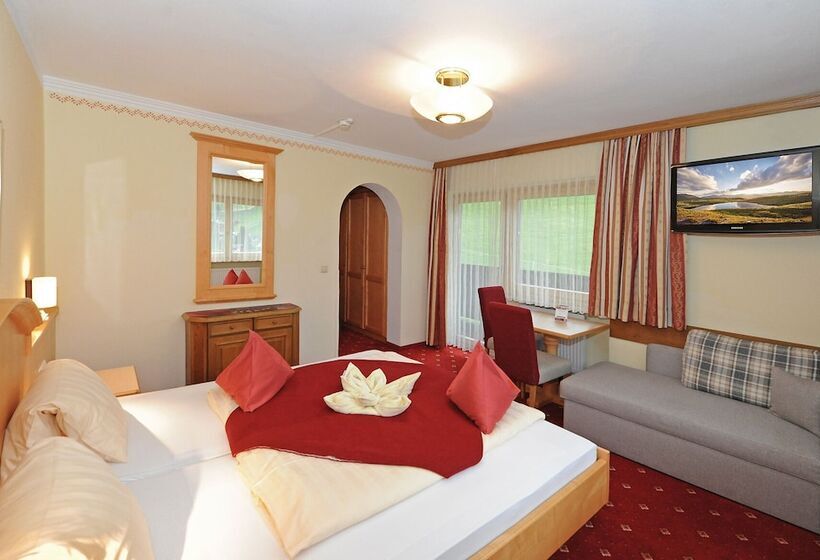 스탠다드 트리플 룸, Ski In Ski Out Hotel Unterellmau