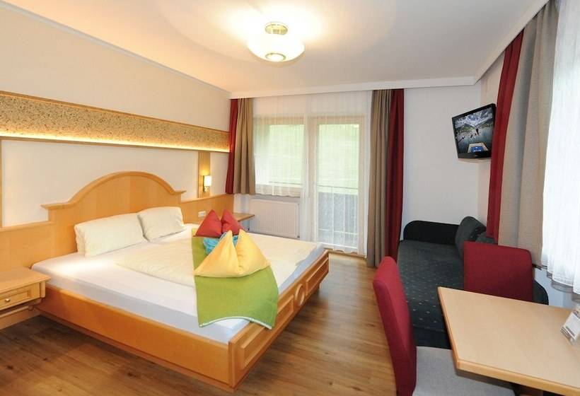 스탠다드 트리플 룸, Ski In Ski Out Hotel Unterellmau