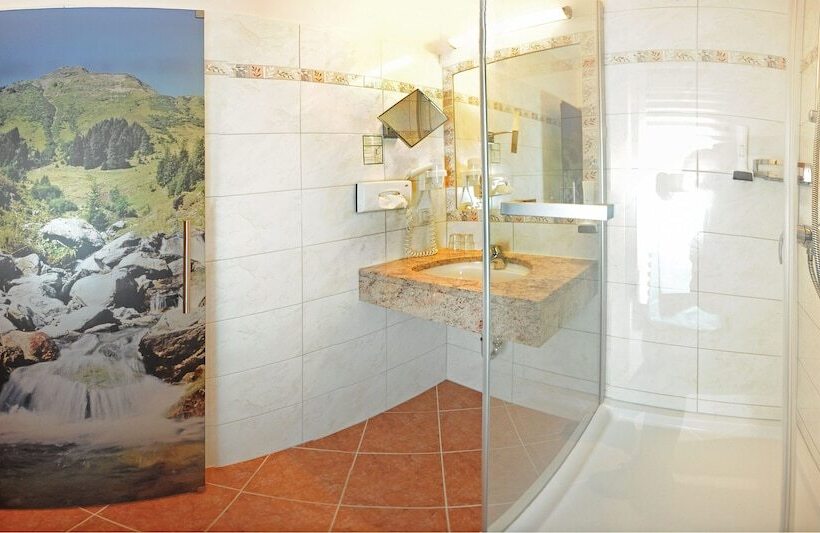 4인용 스탠다드 룸, Ski In Ski Out Hotel Unterellmau