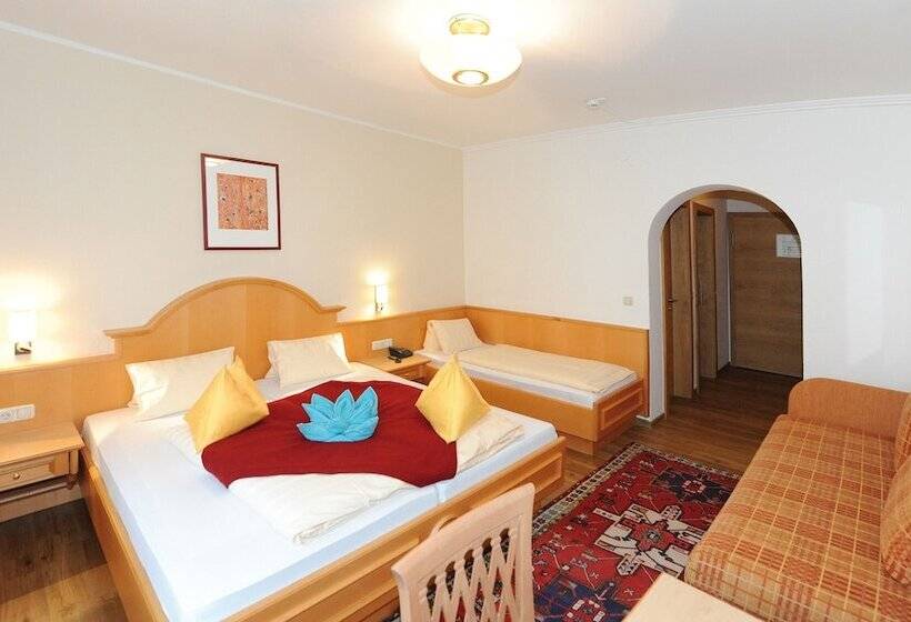 四人标准间, Ski In Ski Out Hotel Unterellmau