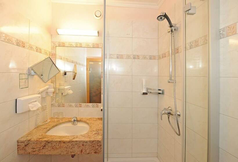 4인용 스탠다드 룸, Ski In Ski Out Hotel Unterellmau