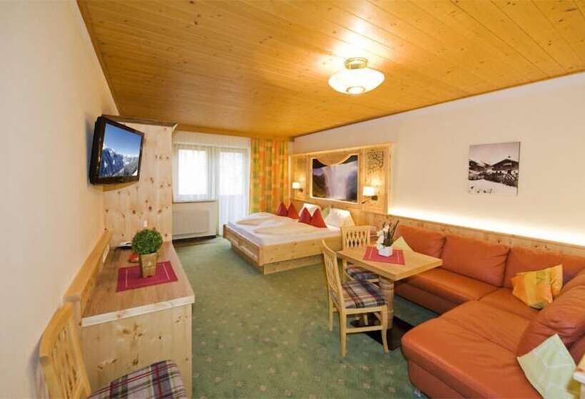 家庭间, Ski In Ski Out Hotel Unterellmau