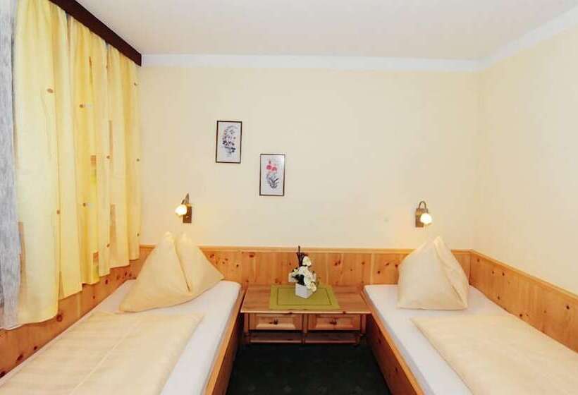 패밀리 룸, Ski In Ski Out Hotel Unterellmau