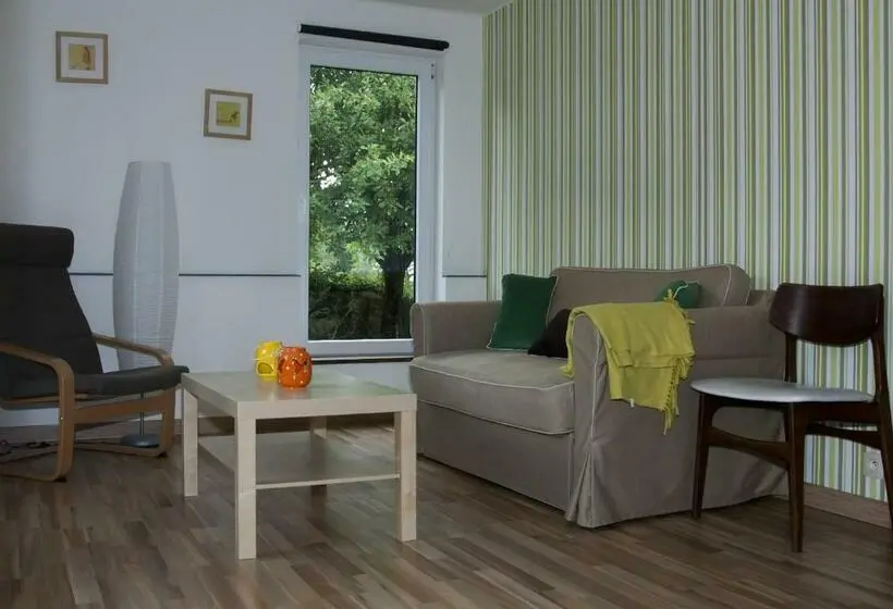 Perhehuone, B&b Die Alte Scheune