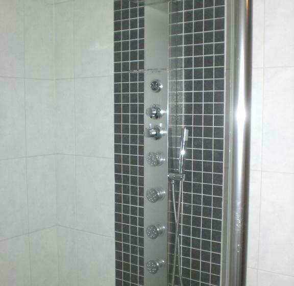 ガーデンビュースタンダードルーム, B&b L Ourthe