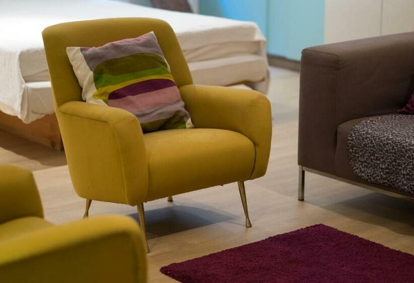 Escritório Estándar, B&b Tempelhof