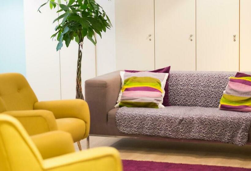 Студия Стандарт, B&b Tempelhof