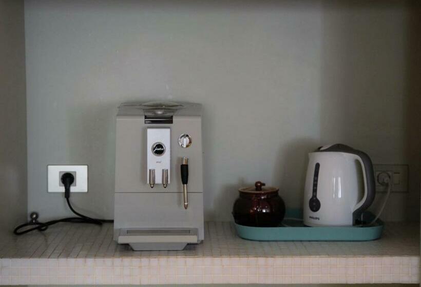 Студия Стандарт, B&b Tempelhof