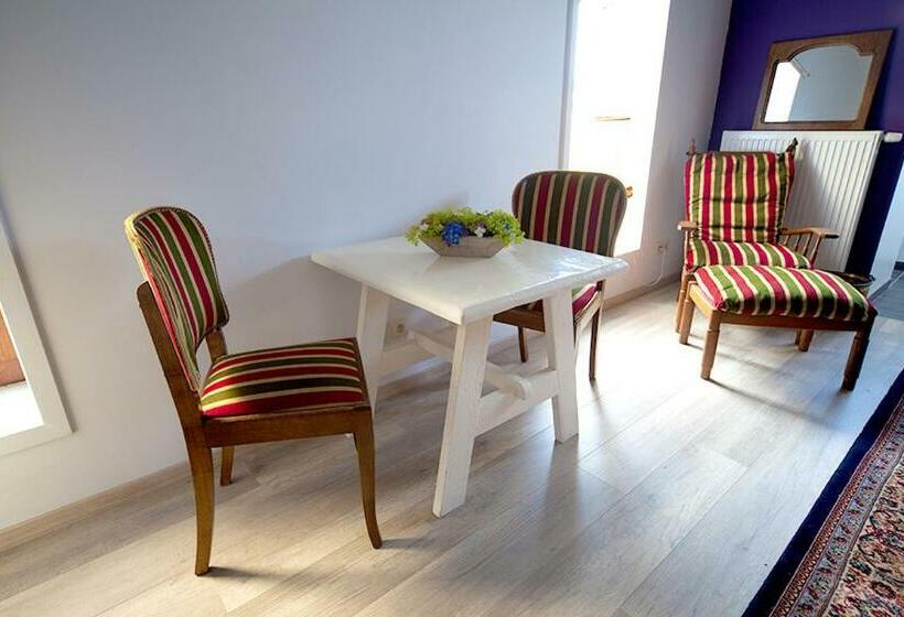 Номер Стандарт, B&b T'keygoed