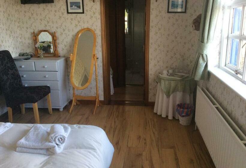 חדר אקונומי, Barkers Accommodation